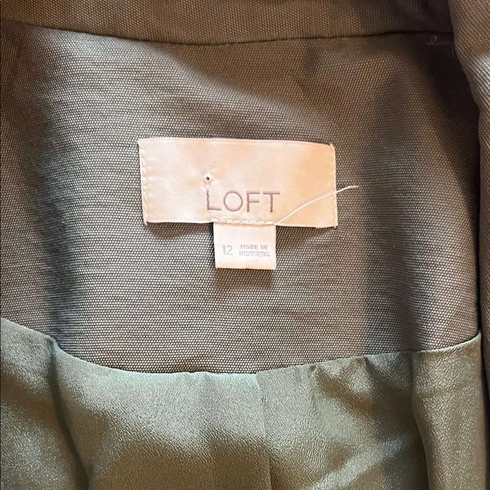 LOFT Sage Green Blazer - Picture 2 of 3